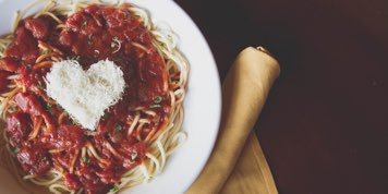 Pasta choice / heart of cheese